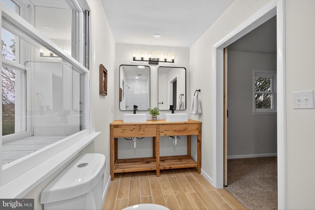 119 OAKS RD, Oxford, PA 19363