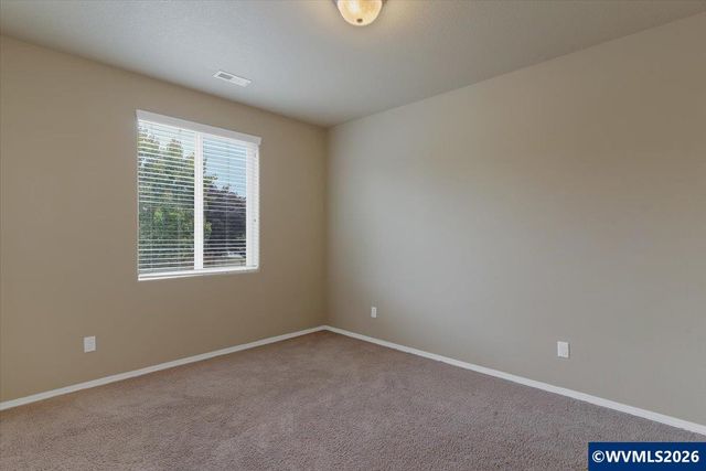 911 Ike Mooney Rd NE, Silverton, OR 97381