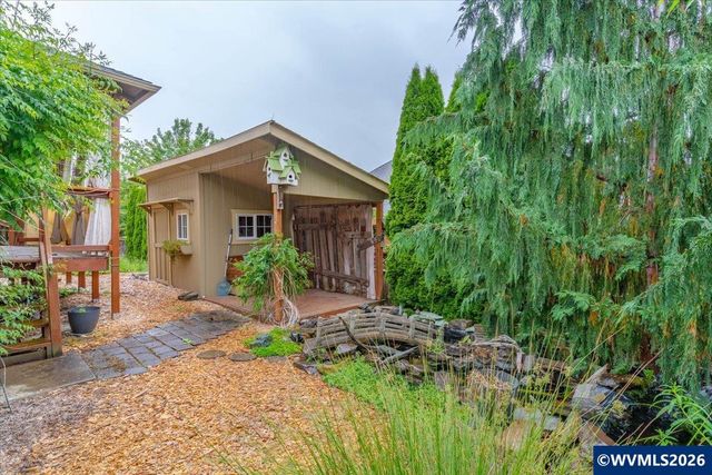 911 Ike Mooney Rd NE, Silverton, OR 97381