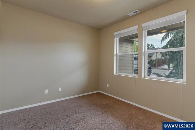 911 Ike Mooney Rd NE, Silverton, OR 97381