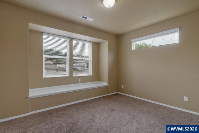 911 Ike Mooney Rd NE, Silverton, OR 97381