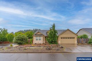 911 Ike Mooney Rd NE, Silverton, OR 97381