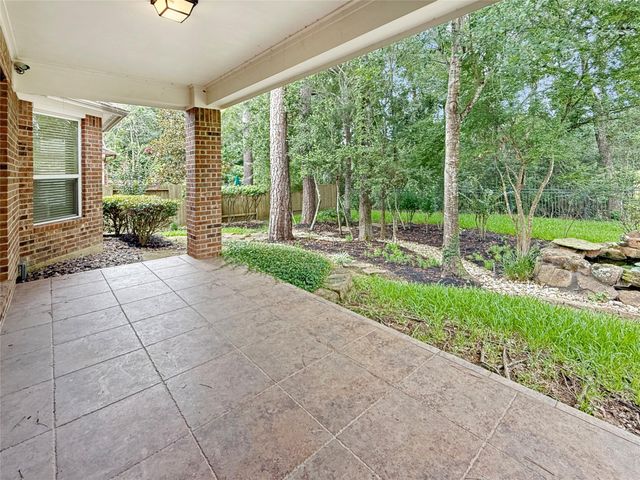 110 W Lansdowne Circle, The Woodlands, TX 77382