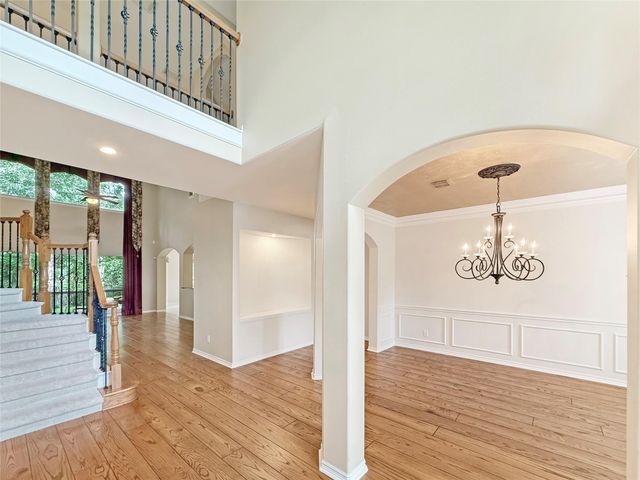 110 W Lansdowne Circle, The Woodlands, TX 77382