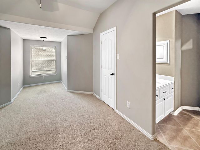 110 W Lansdowne Circle, The Woodlands, TX 77382