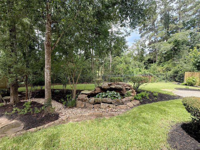 110 W Lansdowne Circle, The Woodlands, TX 77382