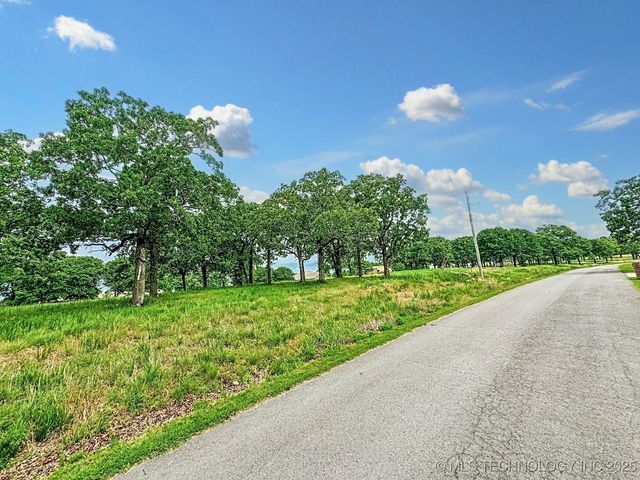 19061 E Wilderness Road, Cookson, OK 74427