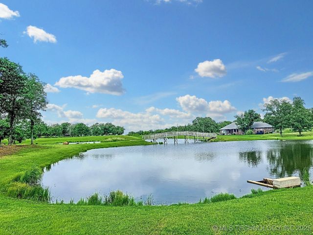 19061 E Wilderness Road, Cookson, OK 74427