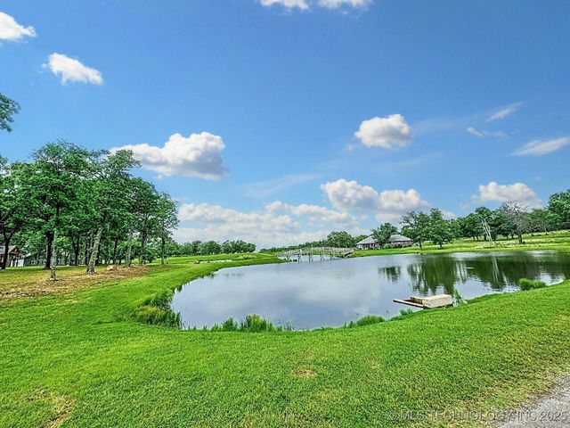 19061 E Wilderness Road, Cookson, OK 74427
