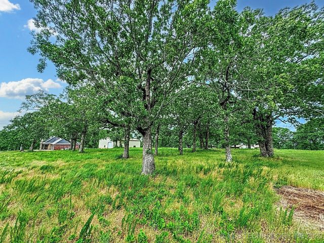 19061 E Wilderness Road, Cookson, OK 74427