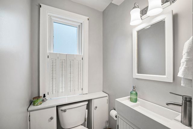 910 Vine Street, West Lafayette, IN 47906