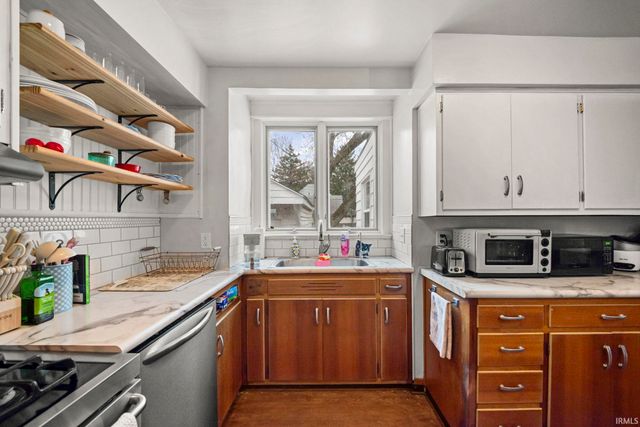 910 Vine Street, West Lafayette, IN 47906