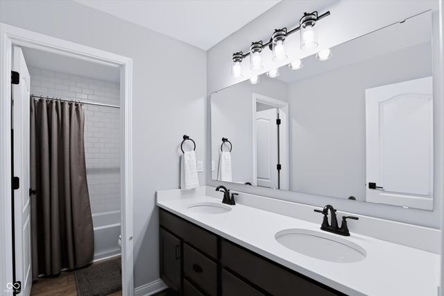 230 Elmsborough Bend, Westfield, IN 46074