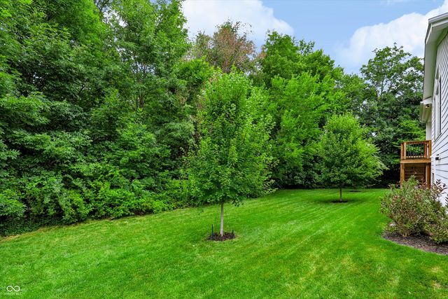 230 Elmsborough Bend, Westfield, IN 46074