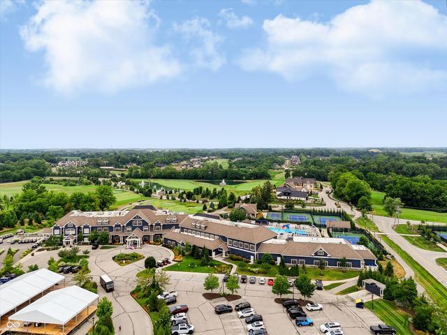 230 Elmsborough Bend, Westfield, IN 46074
