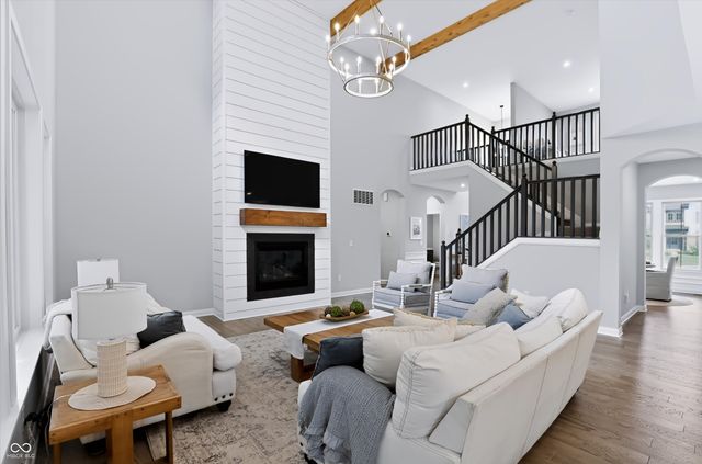 230 Elmsborough Bend, Westfield, IN 46074