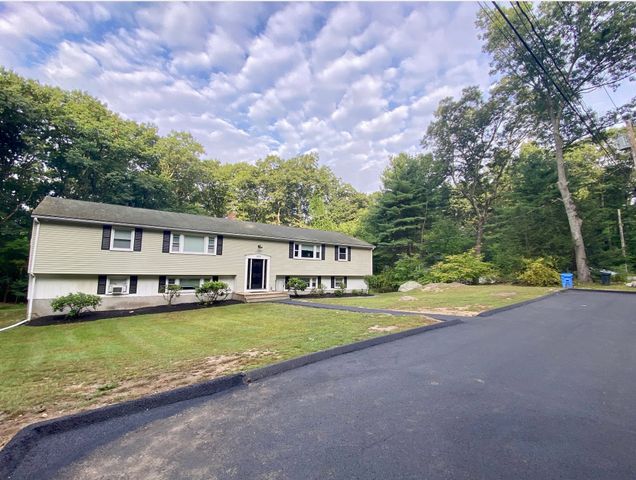 128 Cheryl Lane 1R, Holliston, MA 01746