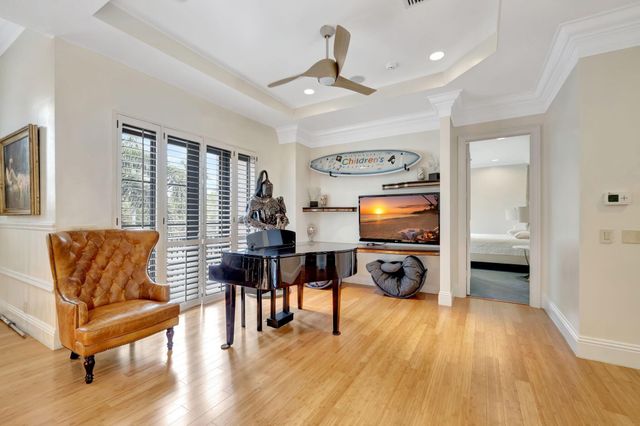9187 Redonda Drive, Boca Raton, FL 33496