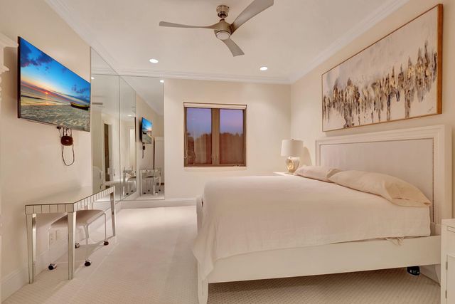 9187 Redonda Drive, Boca Raton, FL 33496