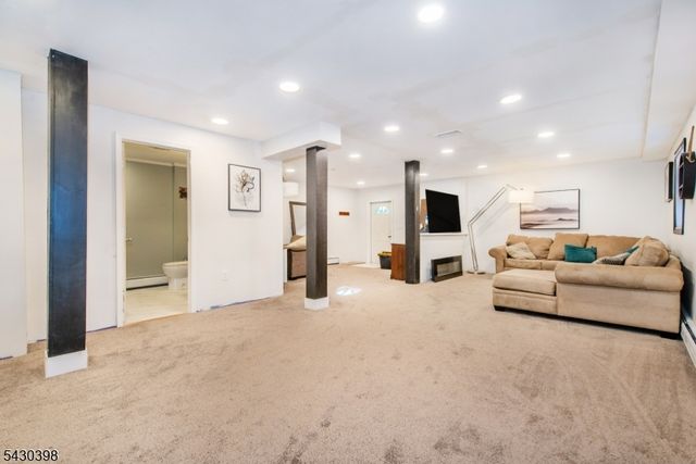 110 Belleview Ave, Butler Boro, NJ 07405