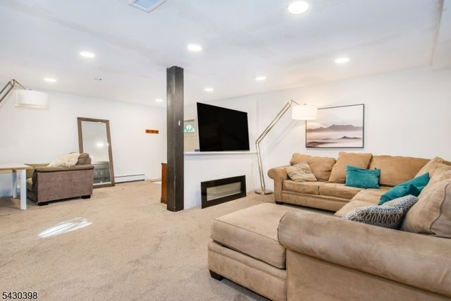 110 Belleview Ave, Butler Boro, NJ 07405