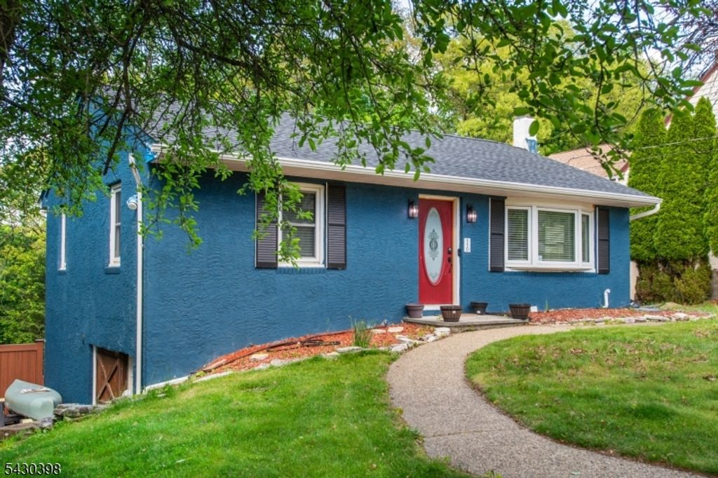 110 Belleview Ave, Butler Boro, NJ 07405