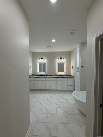 503 Madeleine Circle, Austin, AR 72007