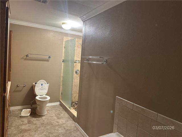 2710 Camelot Drive, Russellville, AR 72801