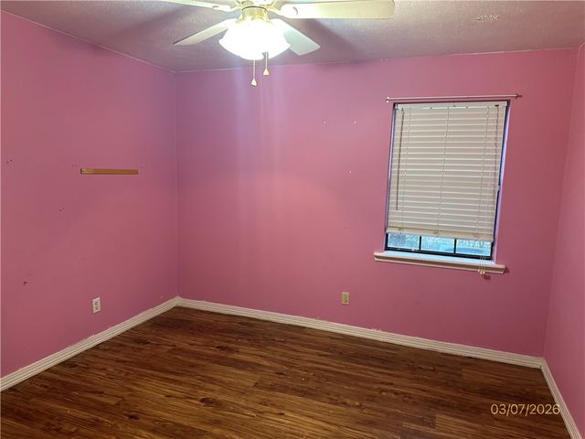 2710 Camelot Drive, Russellville, AR 72801