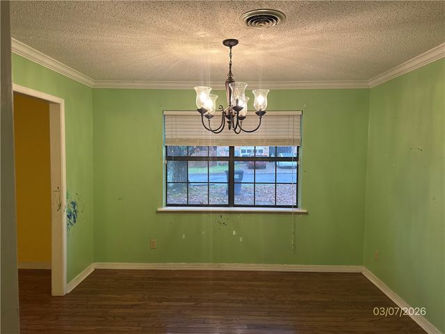 2710 Camelot Drive, Russellville, AR 72801