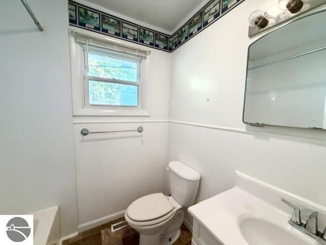 422 Rockingham Avenue, Alma, MI 48801