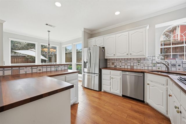 3848 Walden Way, Dallas, TX 75287