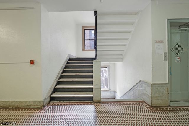 277 Harrison Ave, Jersey City, NJ 07304