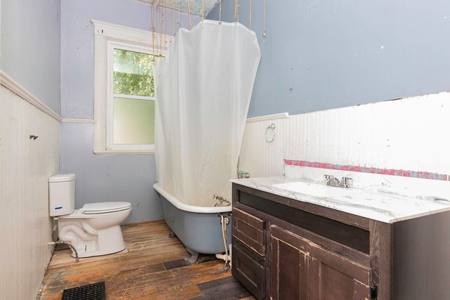205 W Sherwood Street, Decatur, MI 49045