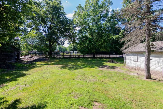 205 W Sherwood Street, Decatur, MI 49045