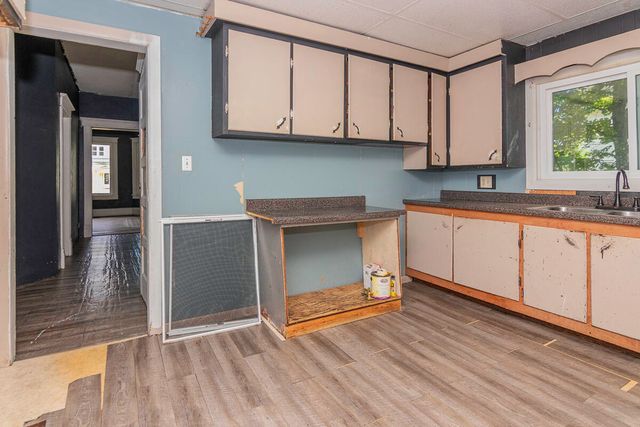 205 W Sherwood Street, Decatur, MI 49045