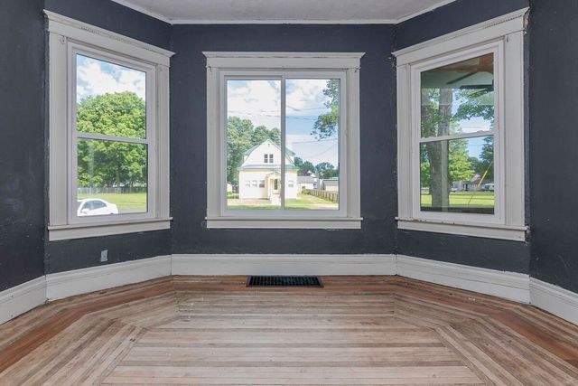 205 W Sherwood Street, Decatur, MI 49045