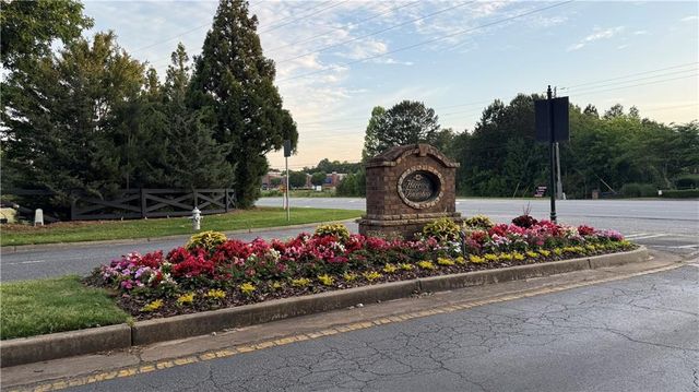 730 Middleton Place, Alpharetta, GA 30004