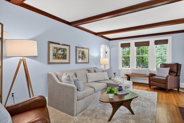 35 Richardson Rd, Belmont, MA 02478
