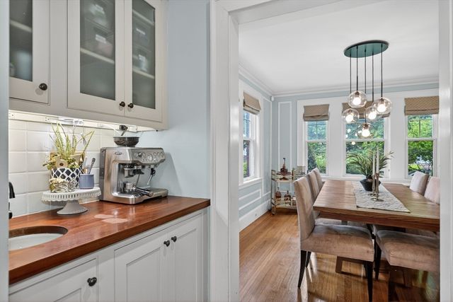 35 Richardson Rd, Belmont, MA 02478