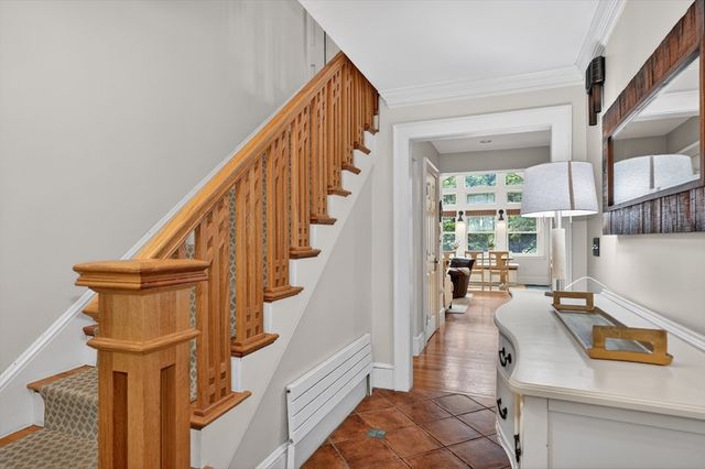 35 Richardson Rd, Belmont, MA 02478