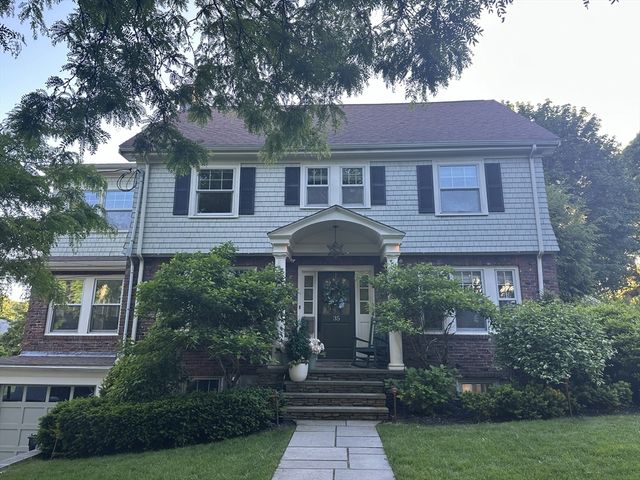 35 Richardson Rd, Belmont, MA 02478