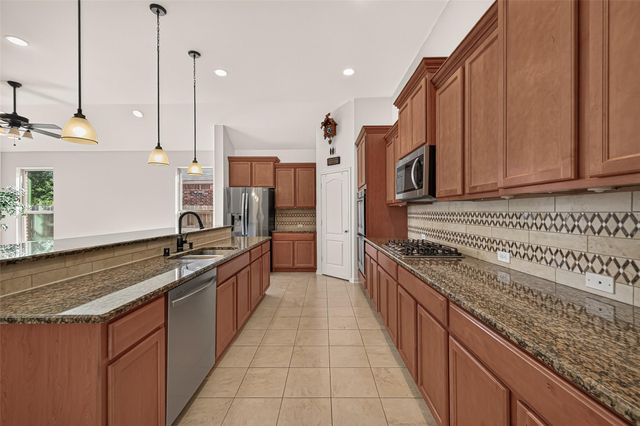 1011 Worth Creek Lane, Katy, TX 77494