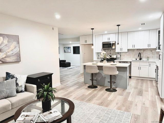 16731 Acena Dr, San Diego, CA 92128