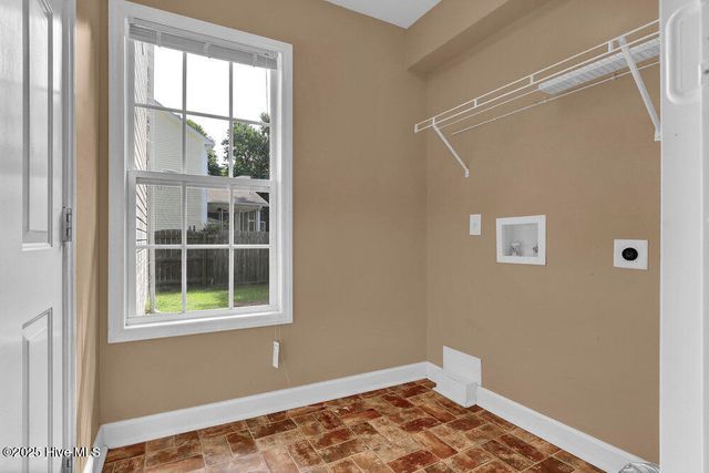 215 Rudolph Lane, Hubert, NC 28539