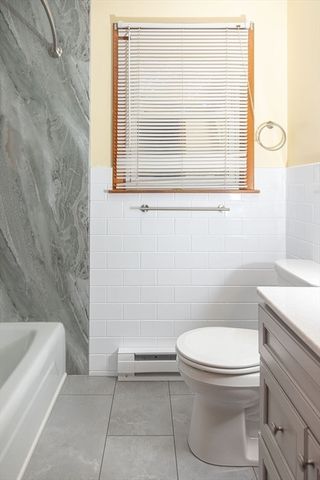 142 Spruce Hill Ave, Northampton, MA 01062