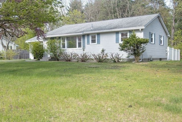 142 Spruce Hill Ave, Northampton, MA 01062