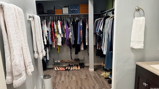 5711 SPRING SUNSHINE, San Antonio, TX 78247