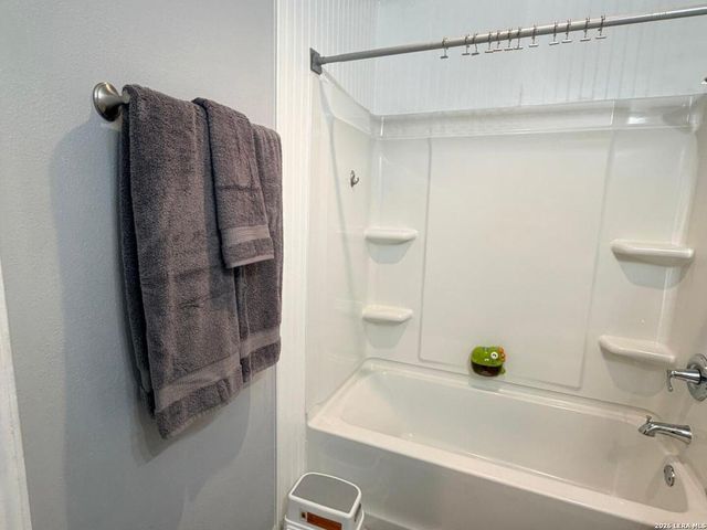 5711 SPRING SUNSHINE, San Antonio, TX 78247