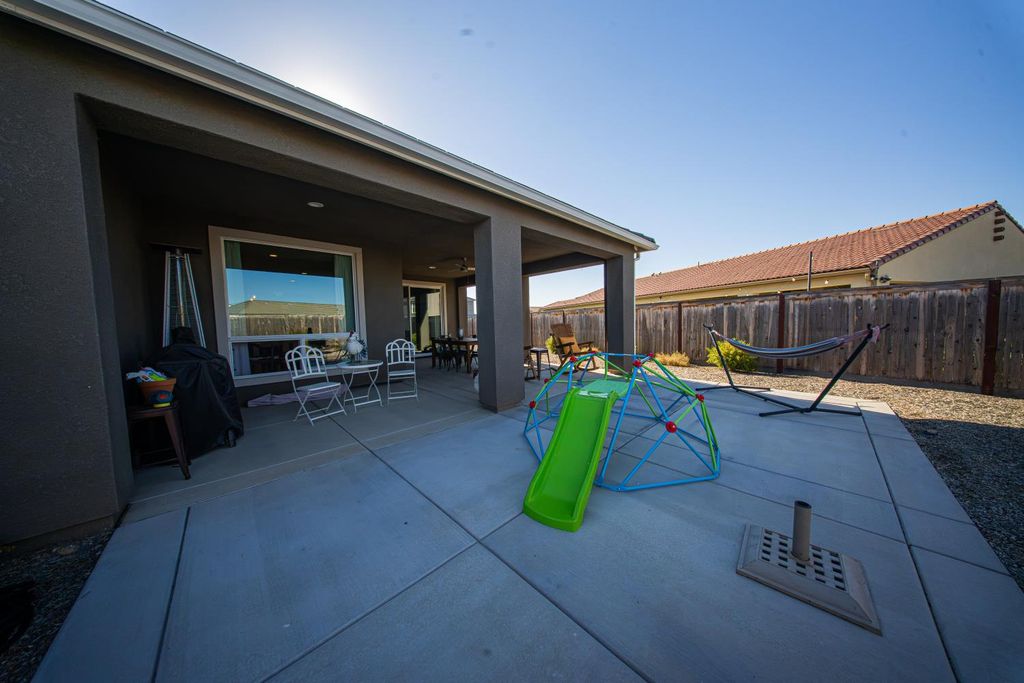 Image 30 of property listing at 4672 Silverado Road, Madera, CA 93636